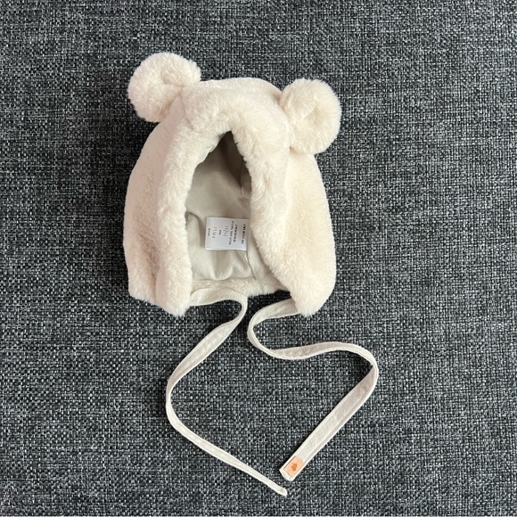 Native Fable Polar Bear Bonnet Size 2/3 Years